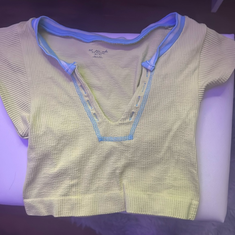 urban outfitters crop top